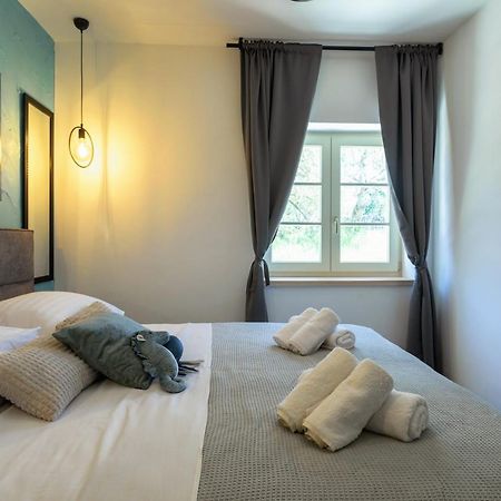 Teona Luxury Apartment With Jacuzzi And Terrace Sea View Sali Esterno foto