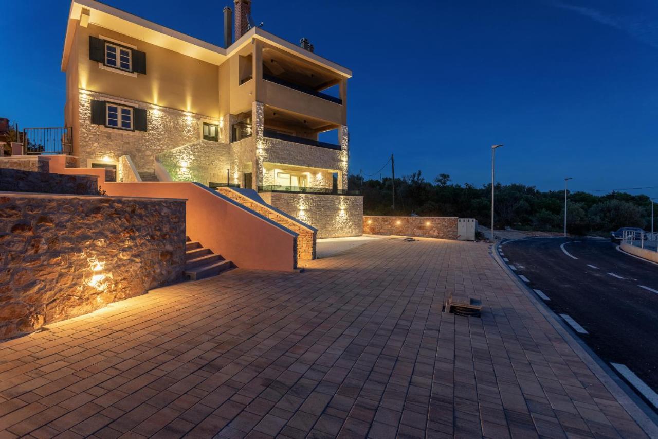 Teona Luxury Apartment With Jacuzzi And Terrace Sea View Sali Esterno foto