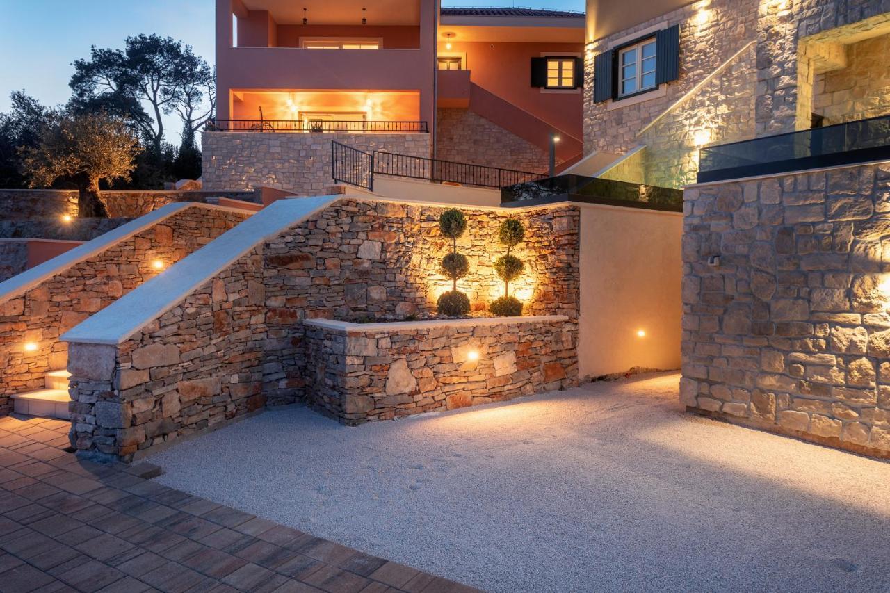 Teona Luxury Apartment With Jacuzzi And Terrace Sea View Sali Esterno foto